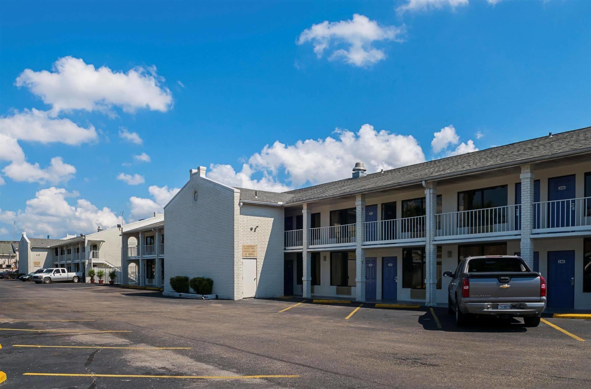 Red Roof Inn New Orleans - Westbank Harvey Exterior photo